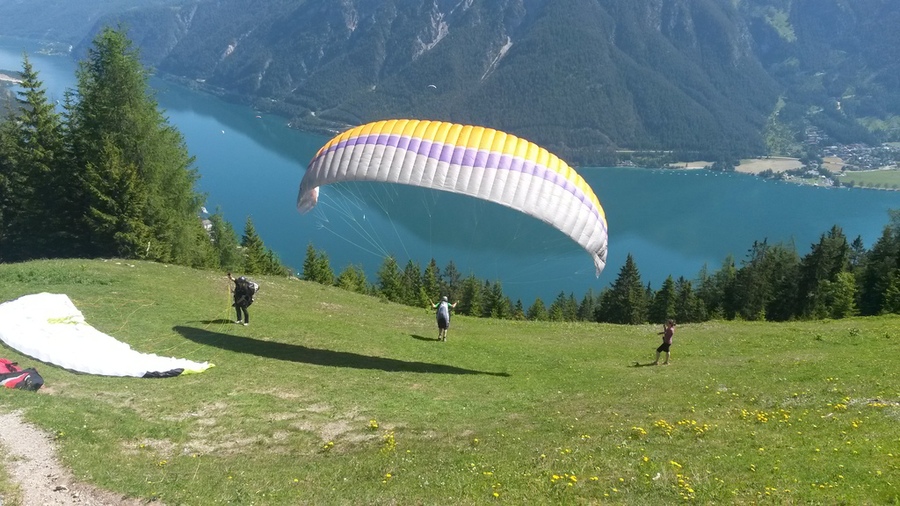 Abflug des Paragliders