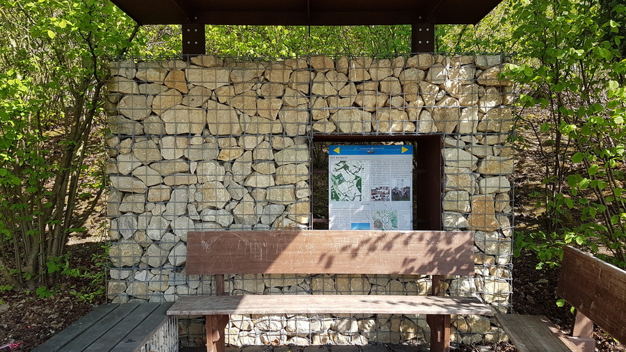 Erklärtafel am Weinberg