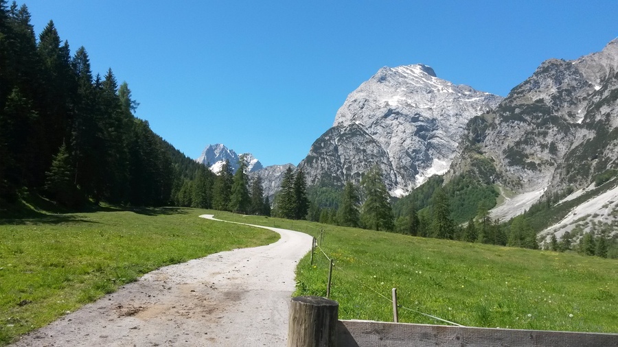 Wanderweg Richtung Gramai Alm