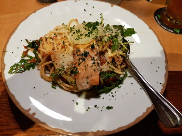 Nudeln mit Lachs im Bayerischen Bahnhof in Leipzig