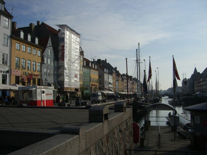 Anleger für die Schiffe zur Hafenrundfahrt in Nyhavn