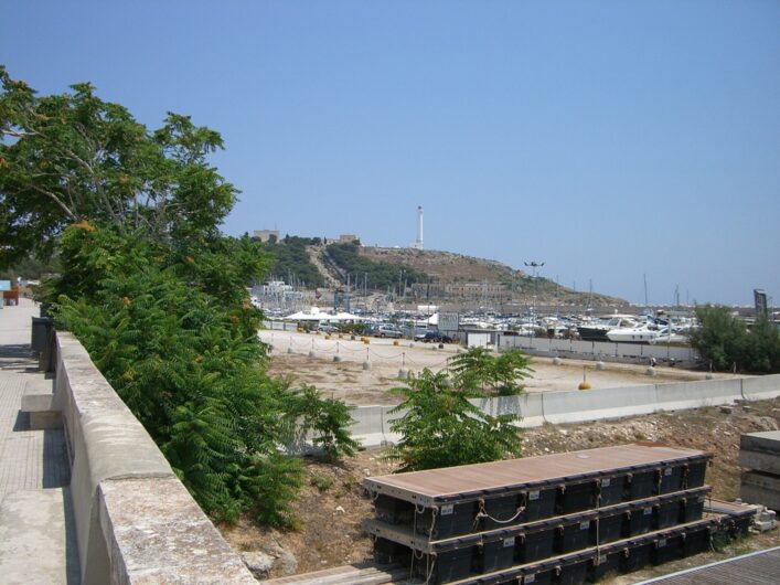 Leuchtturm an der südlichen Spitze Apuliens in Santa Maria di Leuca