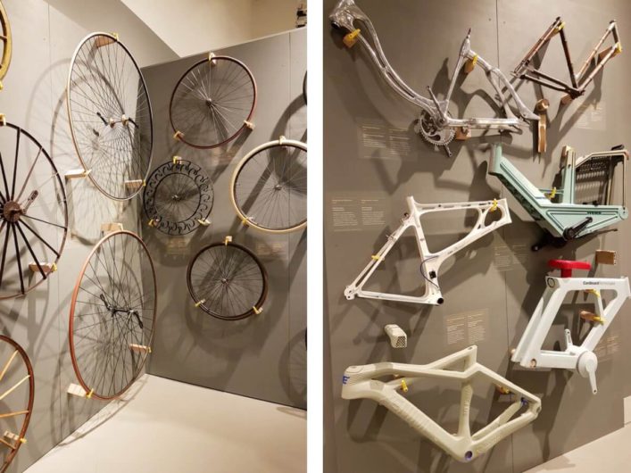 Teile von Fahrrädern in der Sonderausstellung BIKE IT des Universum Bremen