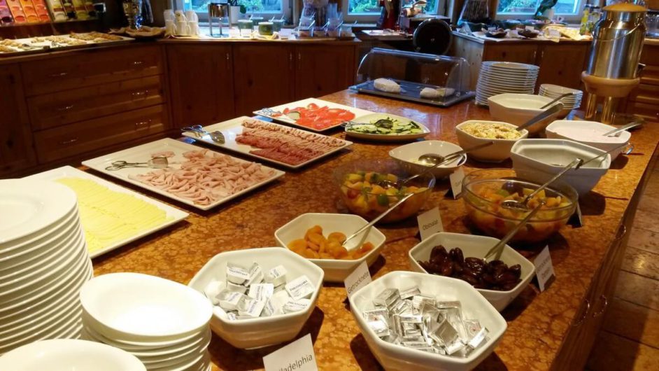 Frühstücksbuffet im Hotel Sunnwies