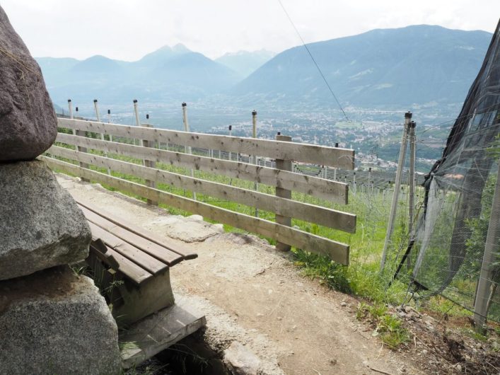 Aussicht auf Meran vom Schenner Waalweg