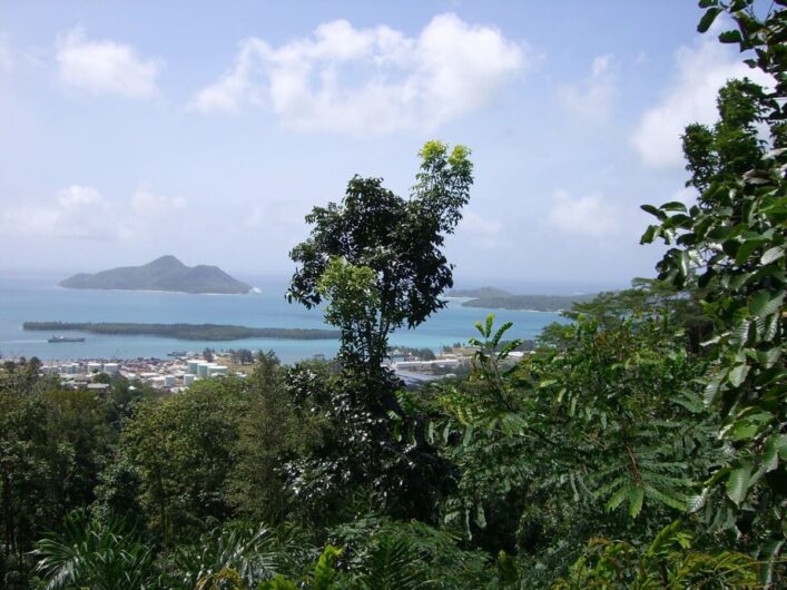 Ausblick auf die Hauptstadt der Seychellen auf der Insel Mahé