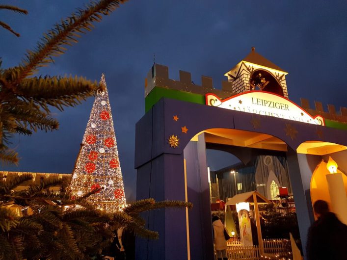 Eingang zum Märchenland auf dem Leipziger Weihnachtsmarkt