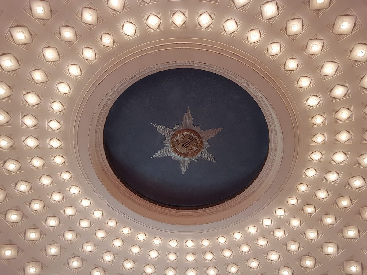 Blick auf die Decke im Staatstheater Cottbus