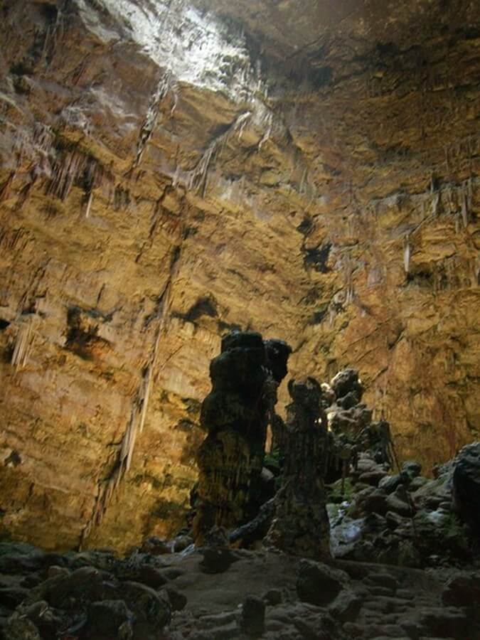 ein Bereich der Castellana Grotte von innen