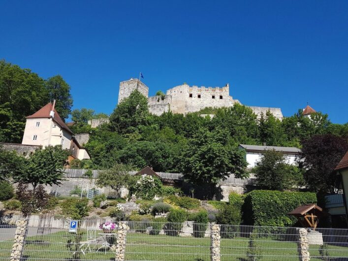 Blick auf die Burg Pappenheim