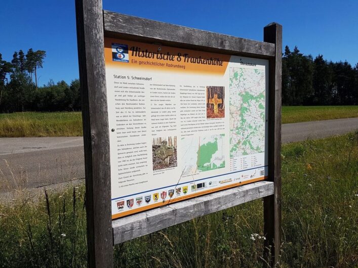 Hinweisschild an der Frankenhöhe