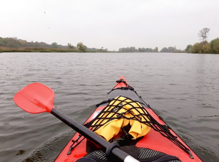 Blick aus dem Kanu über die Havel