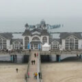 Blick auf die Seebrücke in Binz