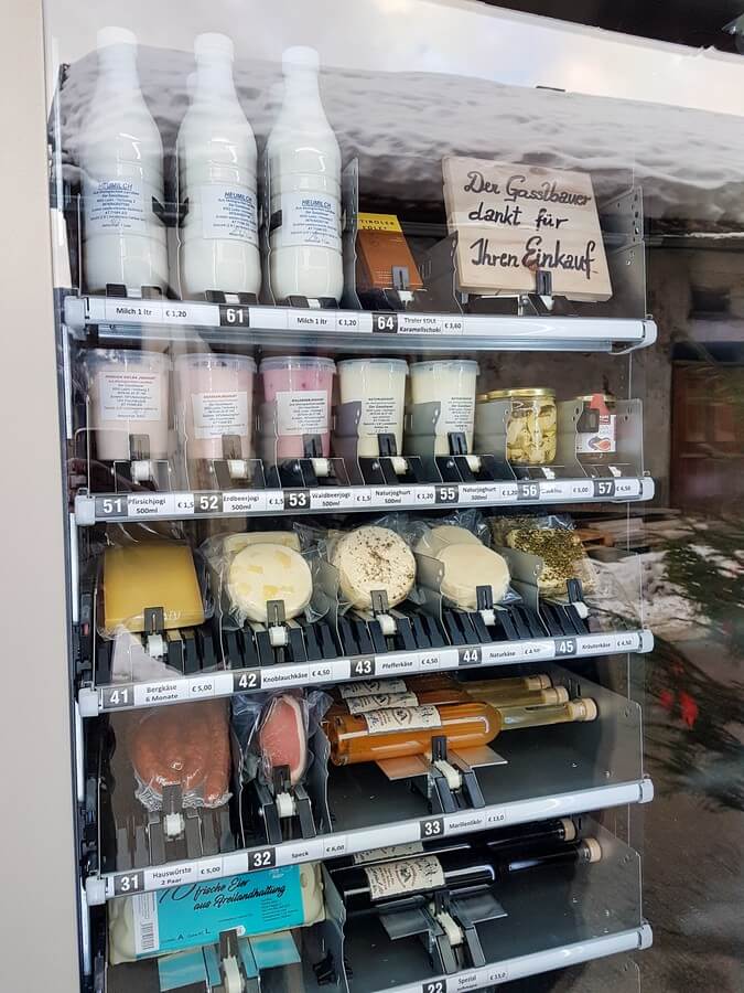 Automat mit Milchprodukten und Wurst vom Gasslbauer in Ladis