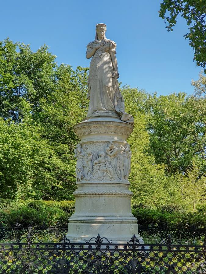 Denkmal von Königin Luise im Tiergarten