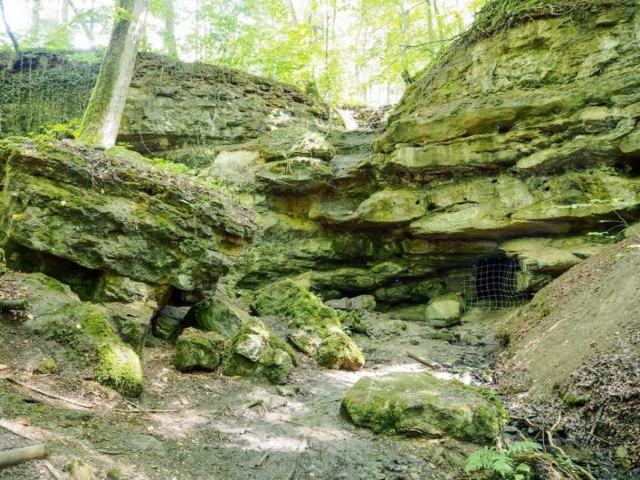 Felsen in der Teufelsschlucht des Nürnberger Lands