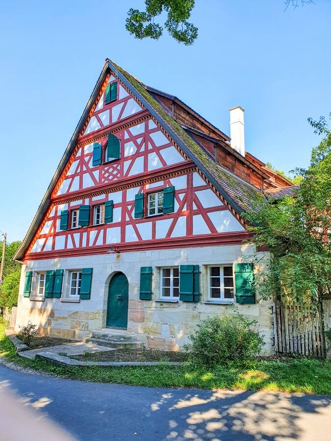 Blick auf das Fachwerkhaus der Prethalmühle