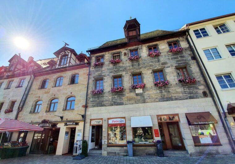 Blick auf das Wallenstein-Haus