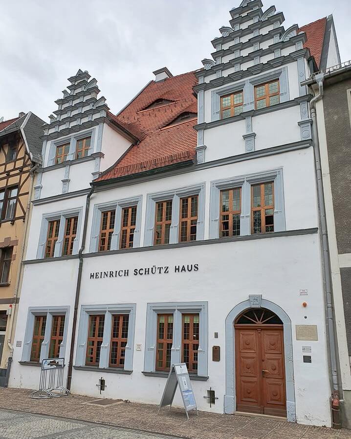 Blick auf das Heinrich-Schütz-Haus in Weissenfels