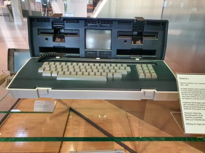 erster Laptop im Heinz Nixdorf Museumsforum