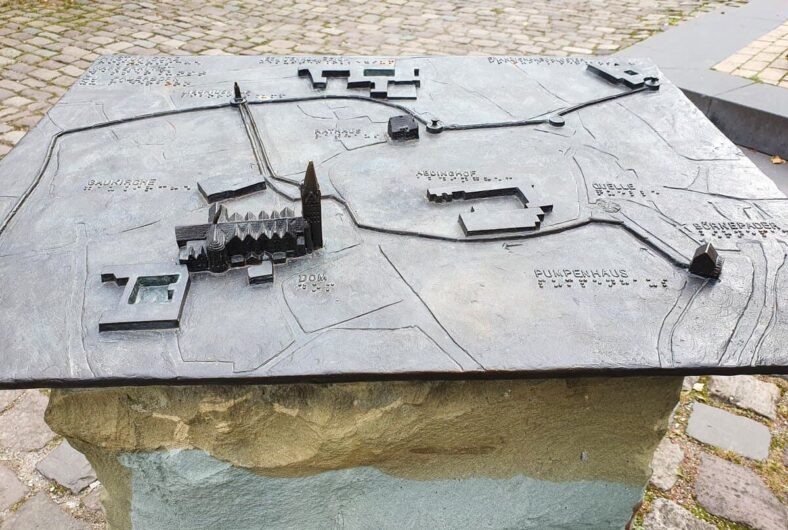 Bronzemodell der historischen Wasserkunst in Paderborn