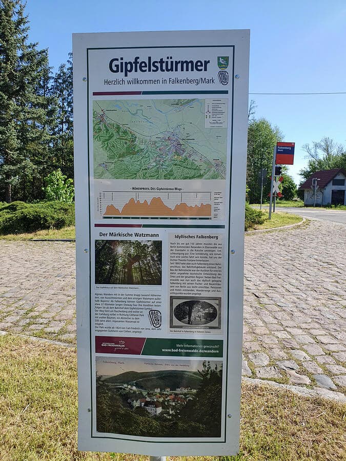 Informationstafel zum Gipfelstürmerweg