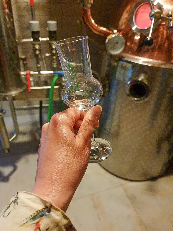 Schnapsglas mit Grappa