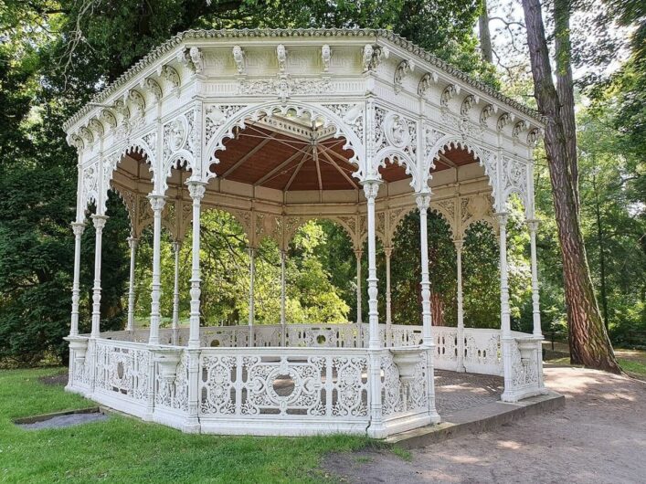 Pavillon im Stadtpark Tangerhütte