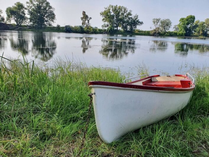 Ruderboot auf dem Badeseen in Kehnert