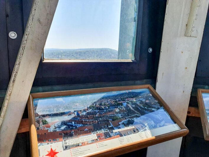 Infotafel auf der Aussichtsplattform der Andreaskirche