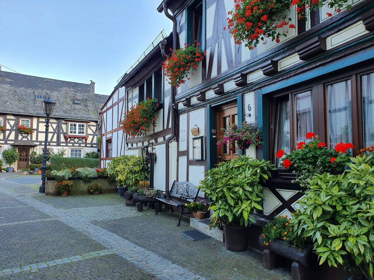 Fachwerkhäuser in der Eiergasse von Herrstein im Edelsteinland