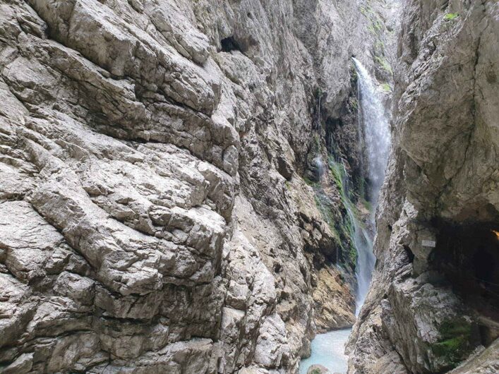 kleiner Wasserfall in der Höllentalklamm