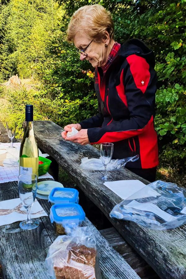 Picknick im Nationalpark Hunsrück-Hochwald mit Nationalparkführerin