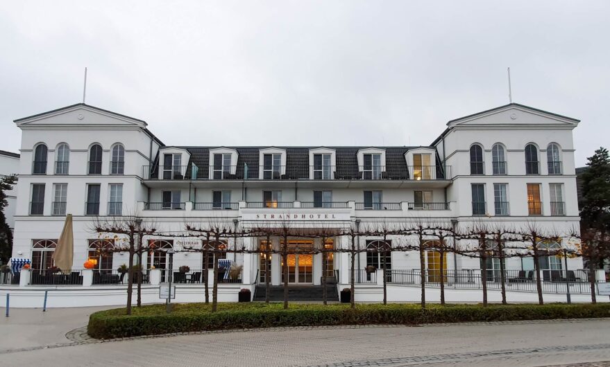 Blick auf das Strandhotel Zingst