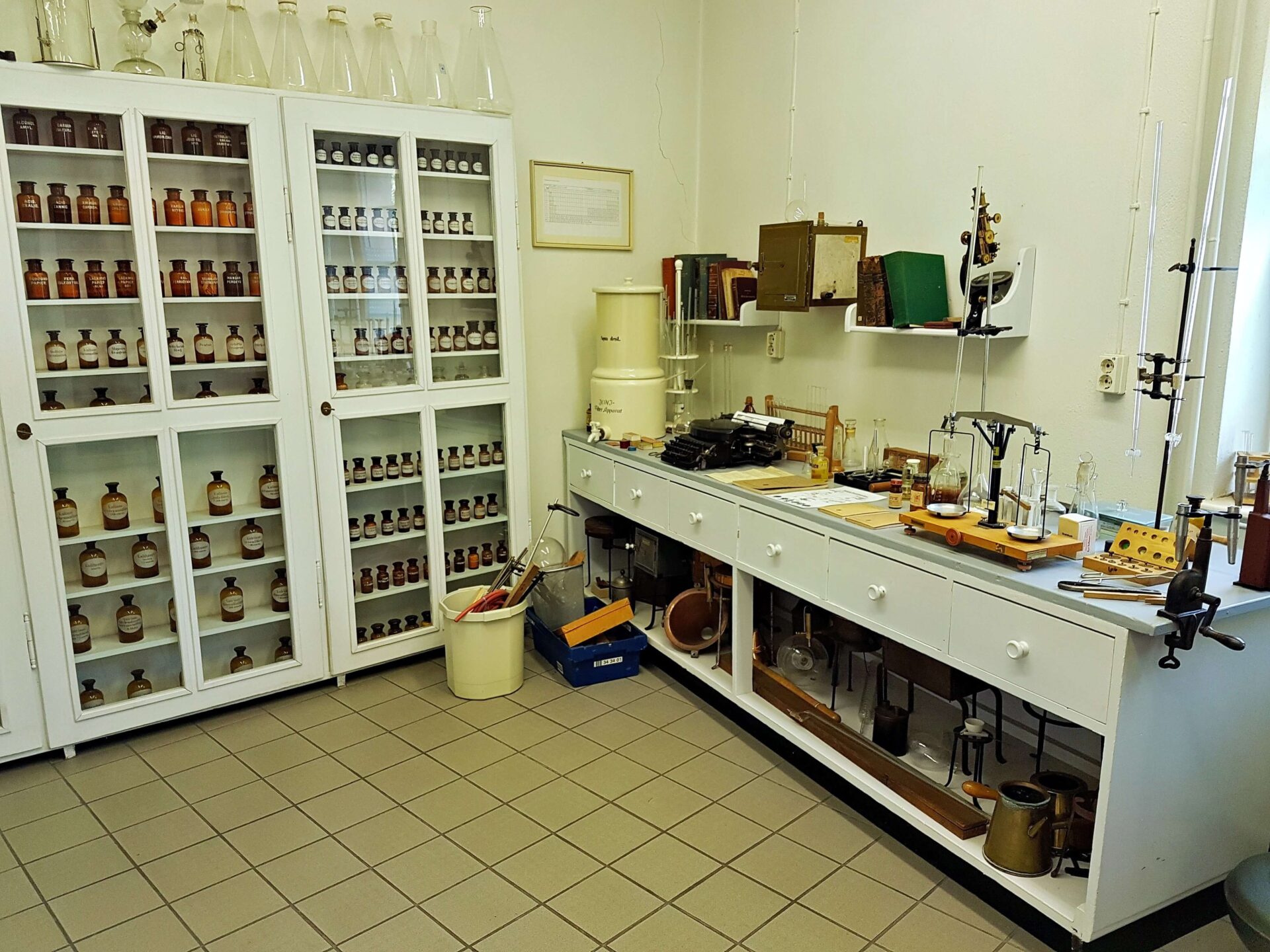 Blick in einen Offizin aus DDR-Zeiten